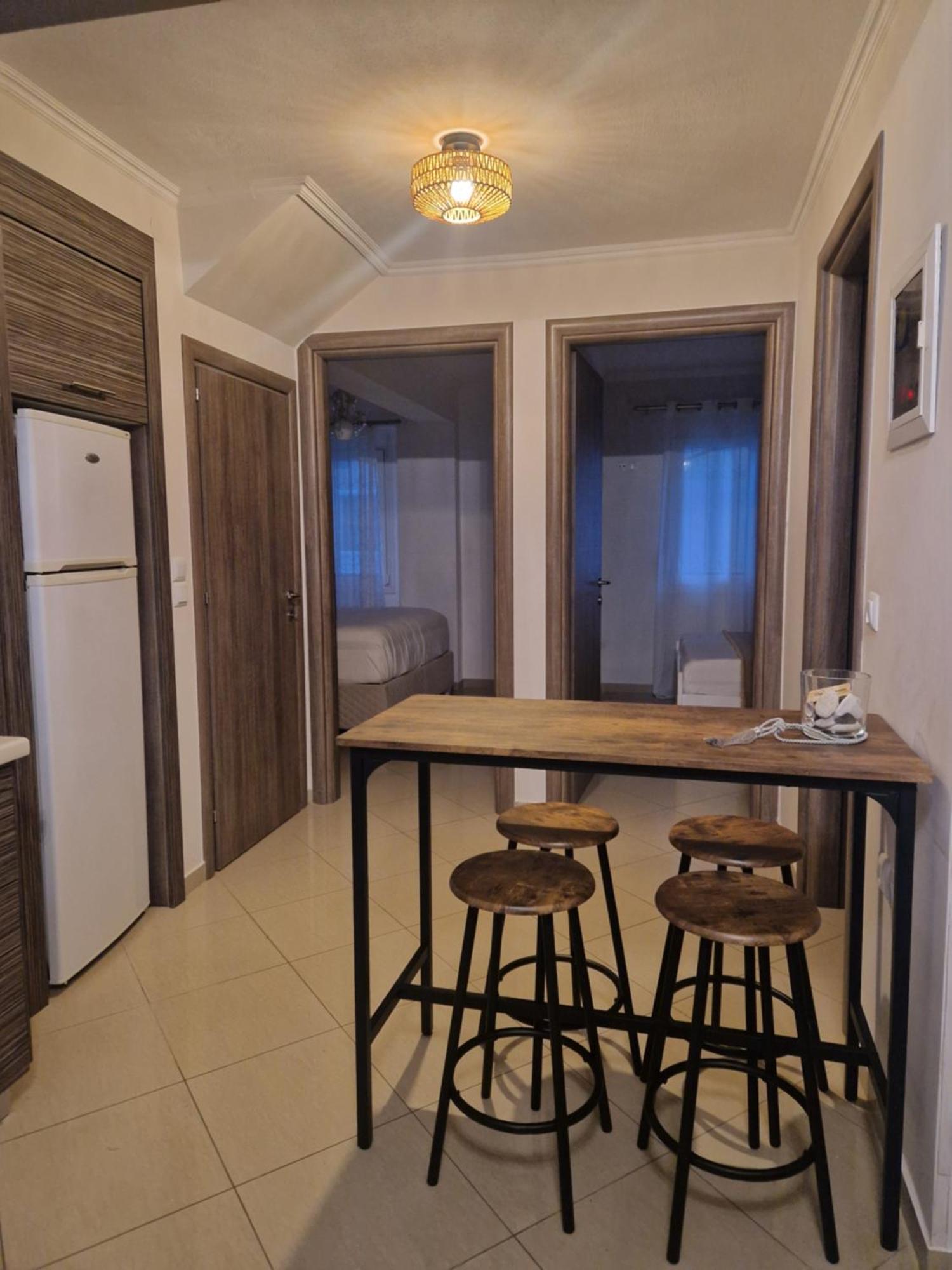 Iro Apartments Неа-Перамос Экстерьер фото